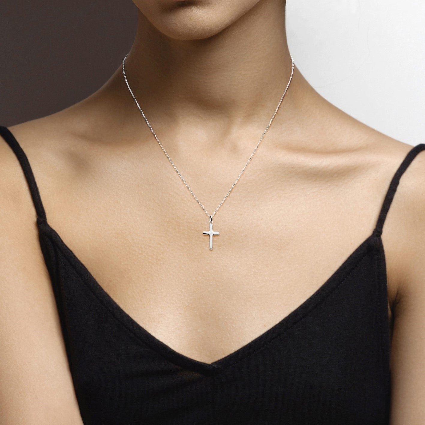 Cross Pendant Necklace in Sterling Silver