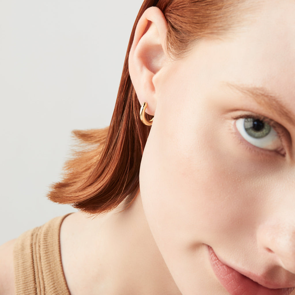 Small Huggie Hoop Earrings in 18k gold over sterling silver, 15mm